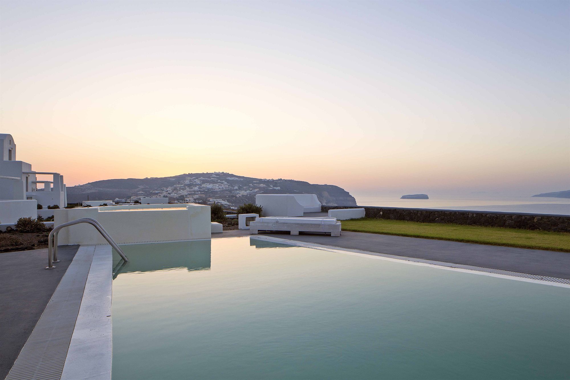 Santorini Princess Presidential Suites Акротірі Екстер'єр фото